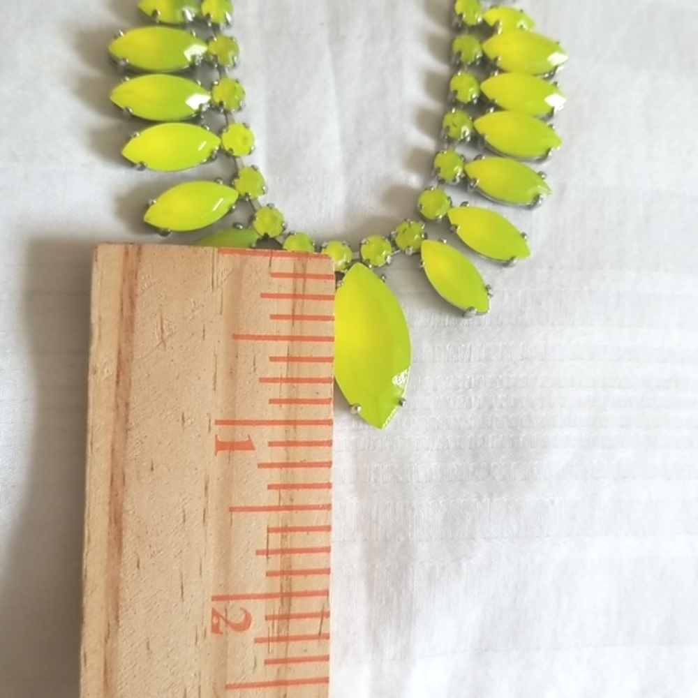 Silver Yellow Rhinestone Statement Necklace - Picture 3 of 4